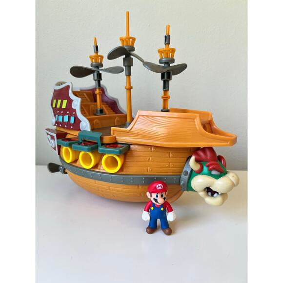 Nintendo’s Super Mario Bower’s Ship Play-set with Extra Figures - Picture 1 of 16